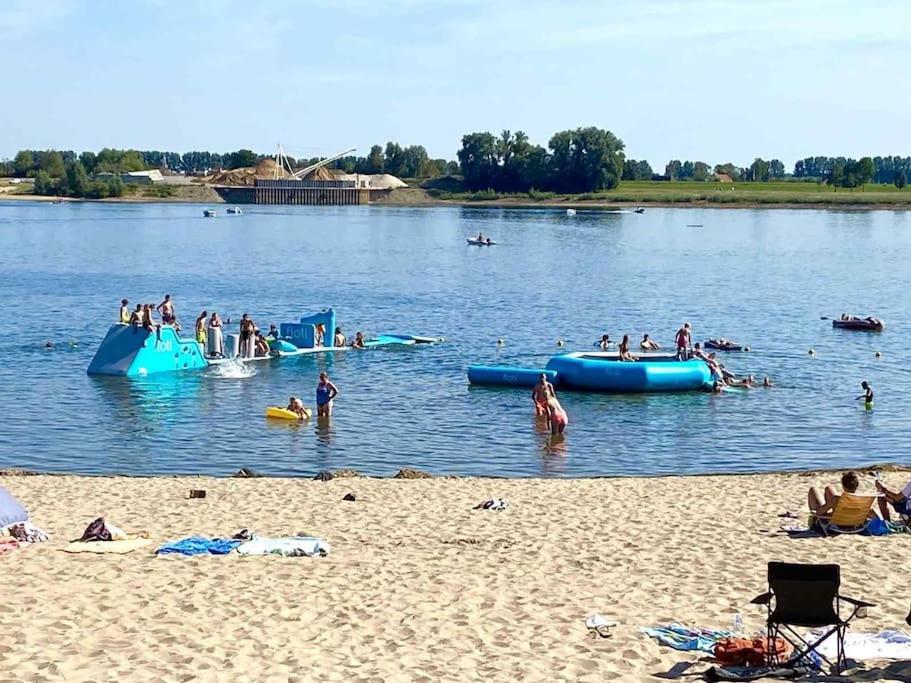 Vakantiehuis Met Vijverzicht Lathum Ngoại thất bức ảnh