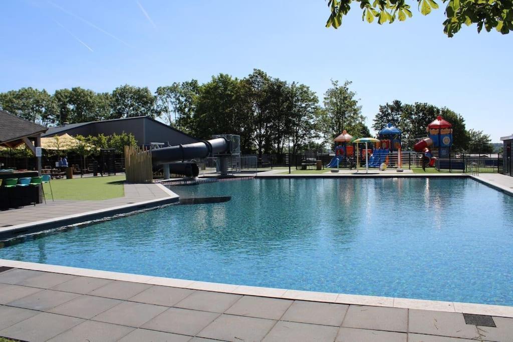 Vakantiehuis Met Vijverzicht Lathum Ngoại thất bức ảnh