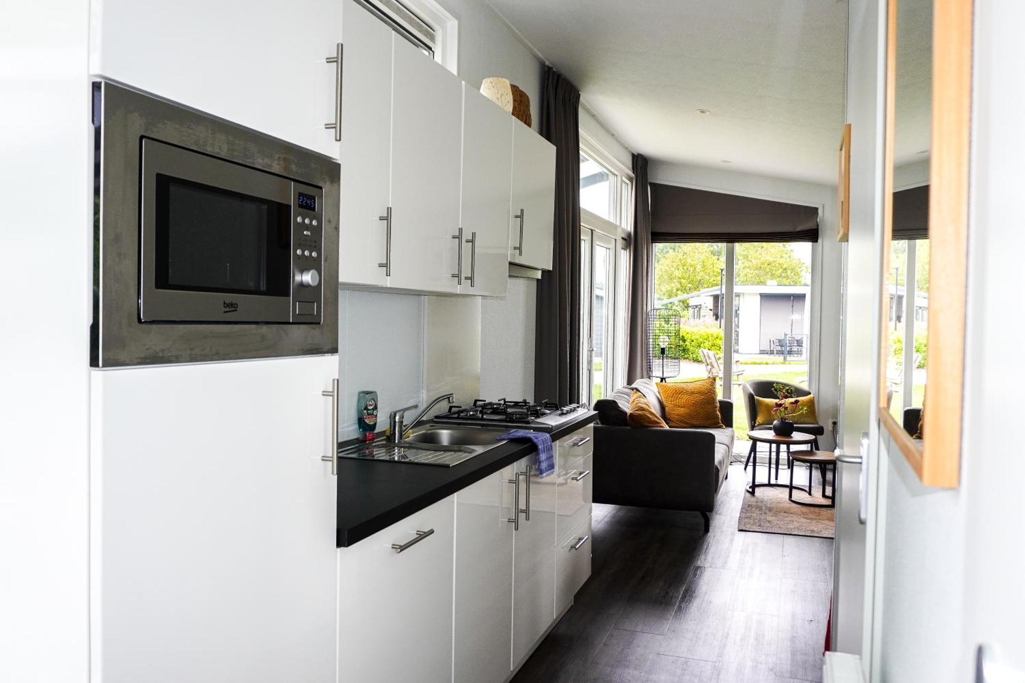 Vakantiehuis Met Vijverzicht Lathum Ngoại thất bức ảnh